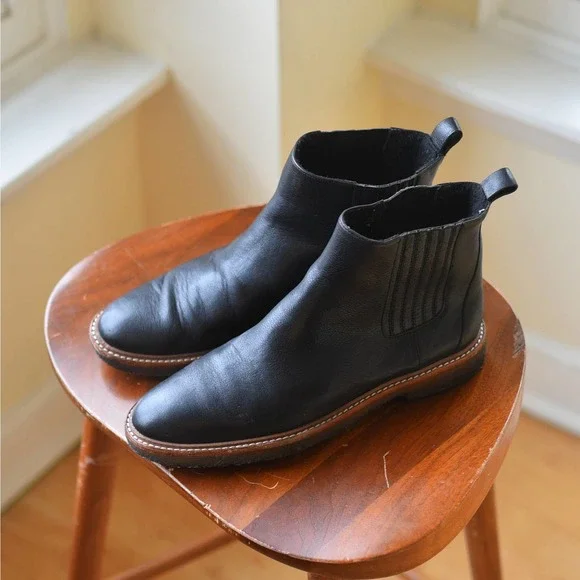 Botkier Leather / Sherling Chelsea Boots Sz 9.5 - Picture 1 of 6